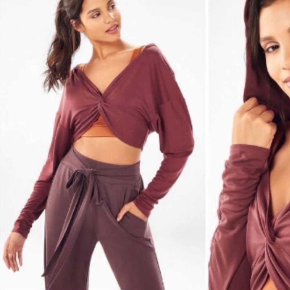 Fabletics Port Wine Twist Liv Front Cropped Layer Hoodie L